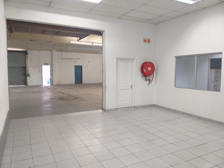 To Let Commercial Property for Rent in Paarden Eiland Western Cape